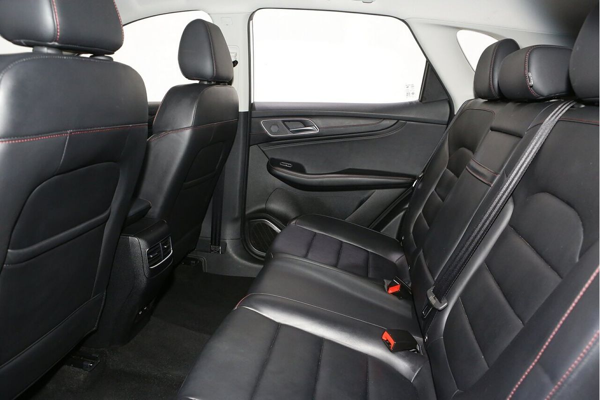 2024 MG HS Vibe AS33