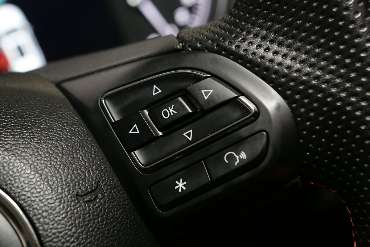 2024 MG HS Vibe AS33