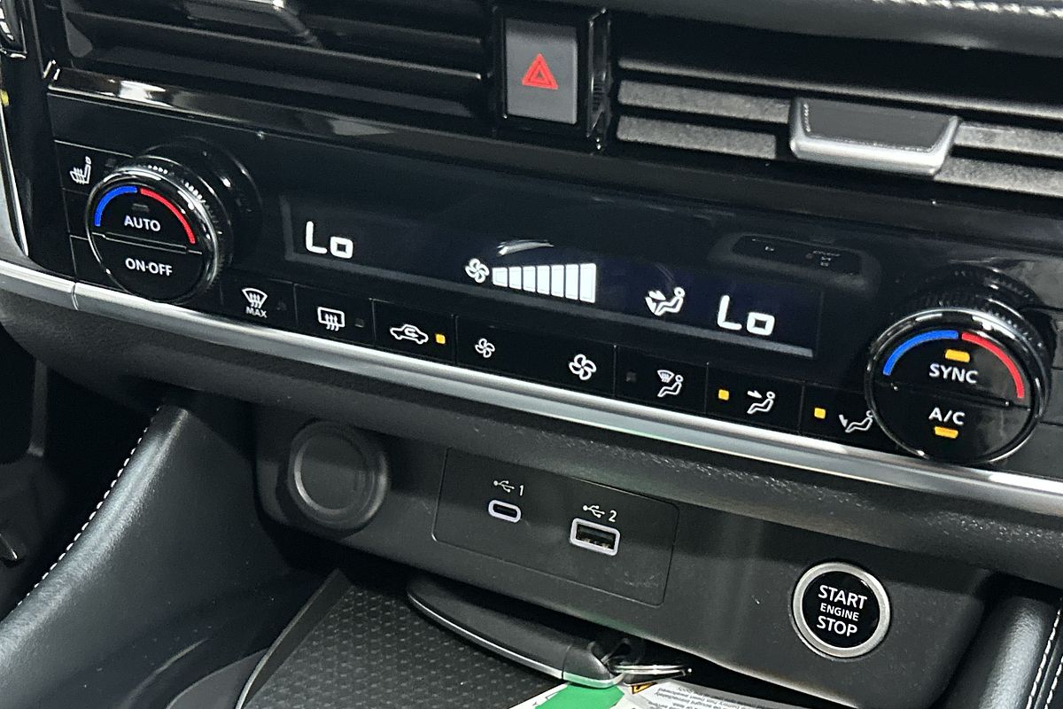 2023 Nissan X-TRAIL ST-L T33