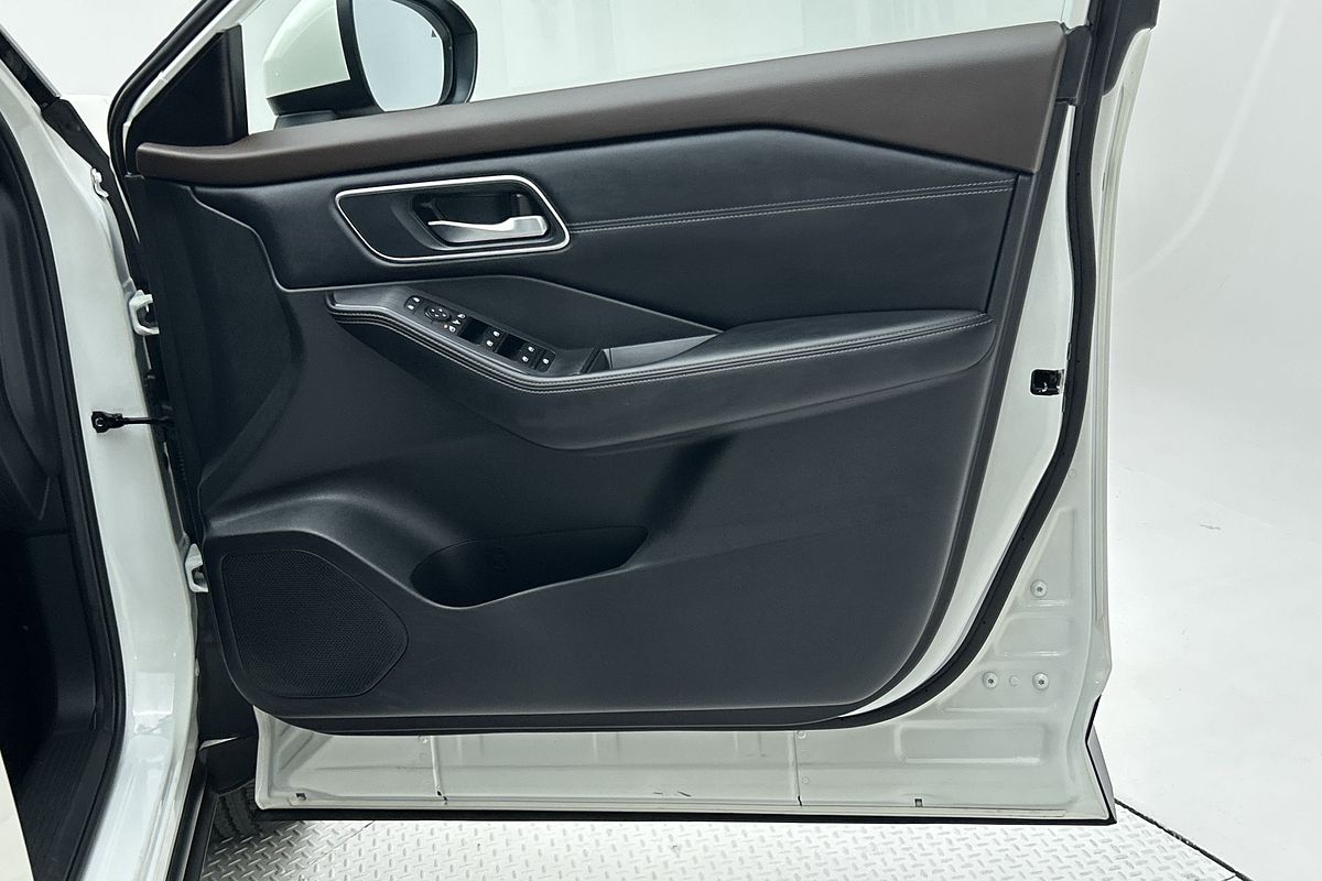 2023 Nissan X-TRAIL ST-L T33