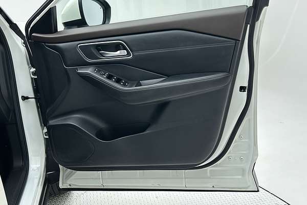 2023 Nissan X-TRAIL ST-L T33