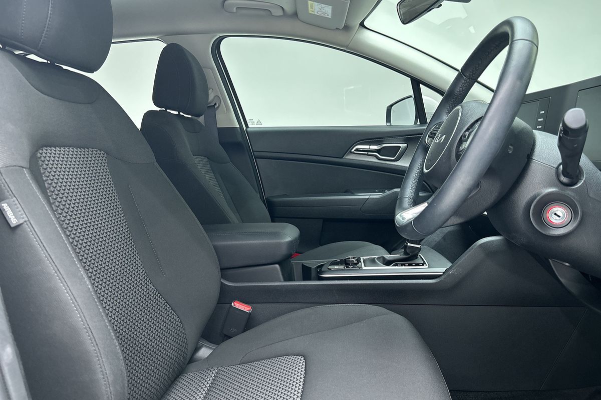 2024 Kia Sportage S NQ5