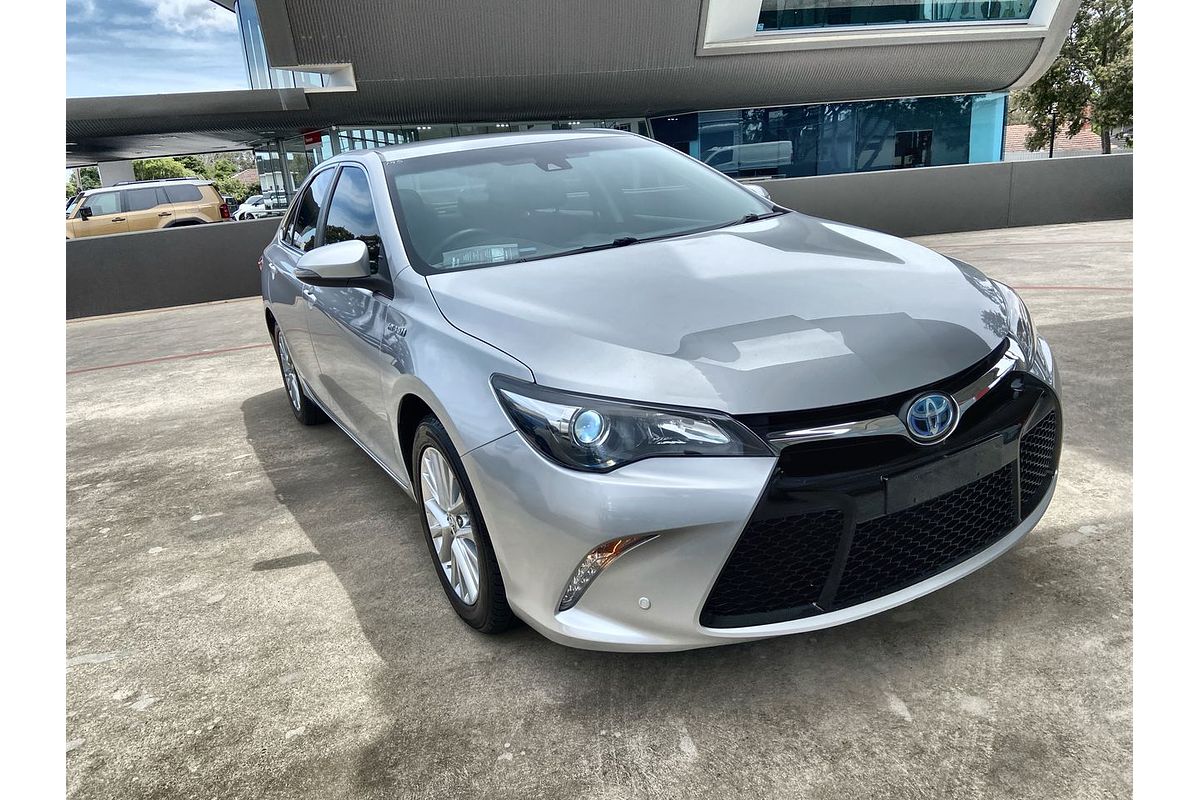 2017 Toyota Camry Atara SL AVV50R