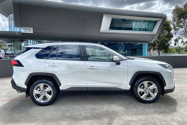 2021 Toyota RAV4 GXL AXAH54R