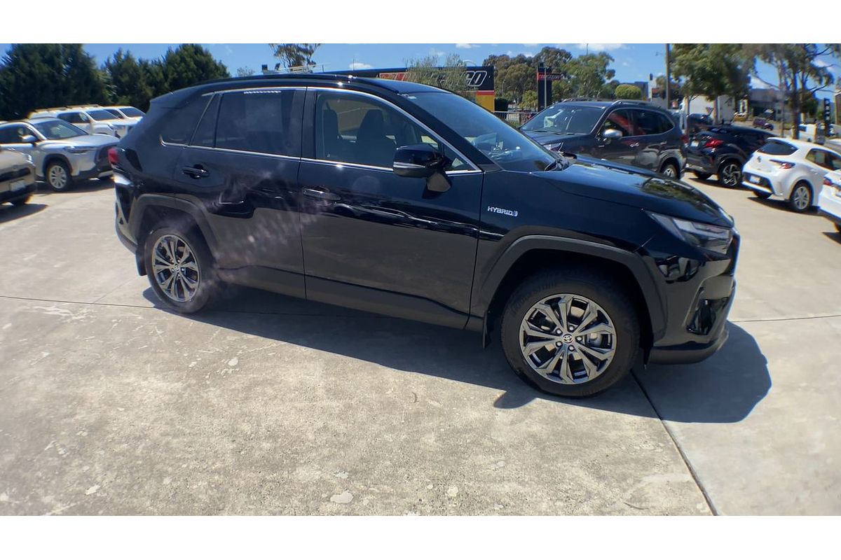 2024 Toyota RAV4 GXL AXAH52R