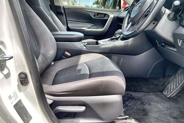 2020 Toyota RAV4 GX AXAH52R