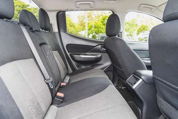 2021 Mitsubishi Triton GLS MR 4X4