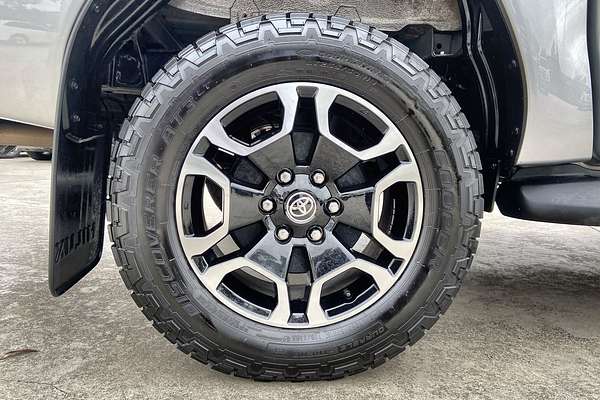 2022 Toyota Hilux SR5 GUN126R 4X4