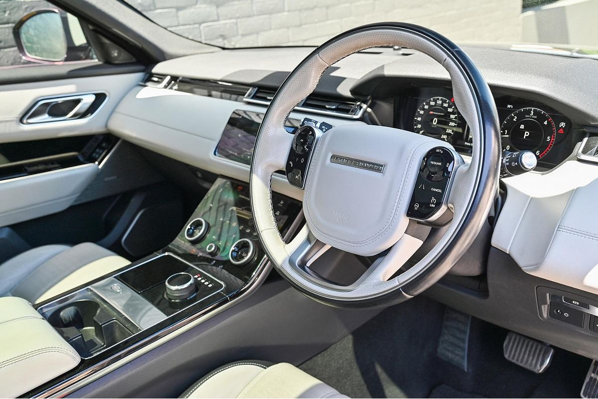 2018 Land Rover Range Rover Velar D240 L560