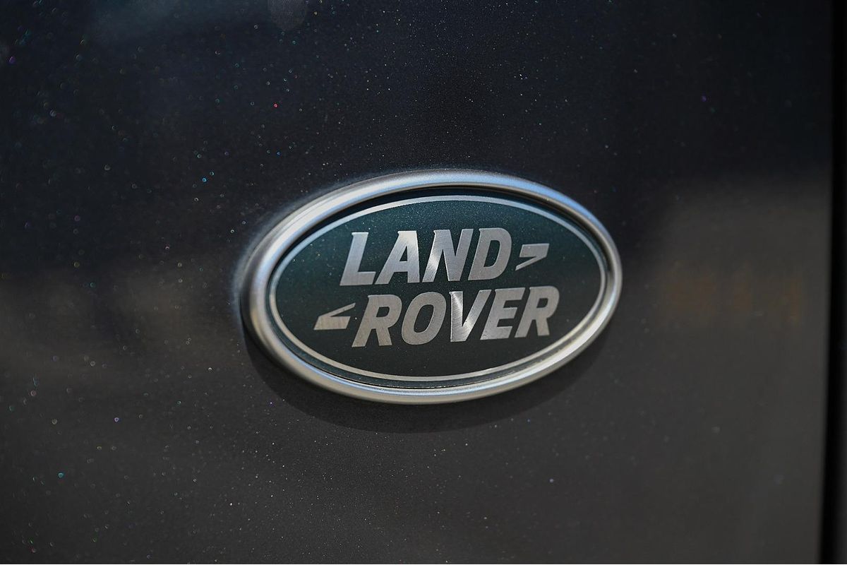 2018 Land Rover Range Rover Velar D240 L560