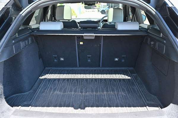 2018 Land Rover Range Rover Velar D240 L560