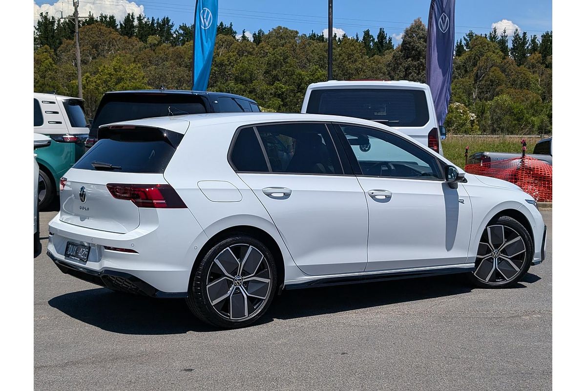 2025 Volkswagen Golf 110TSI R-Line 8.5