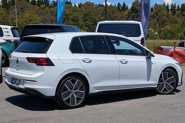 2025 Volkswagen Golf 110TSI R-Line 8.5