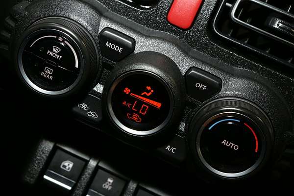 2024 Suzuki Jimny GLX GJ