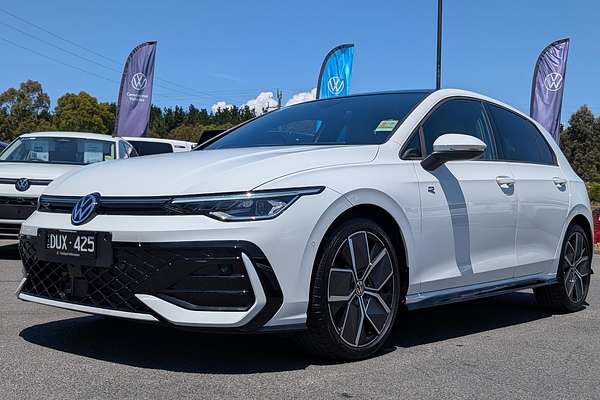 2025 Volkswagen Golf 110TSI R-Line 8.5