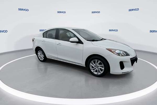 2013 Mazda 3 i Touring