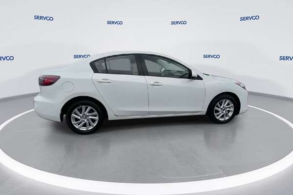 2013 Mazda 3 i Touring