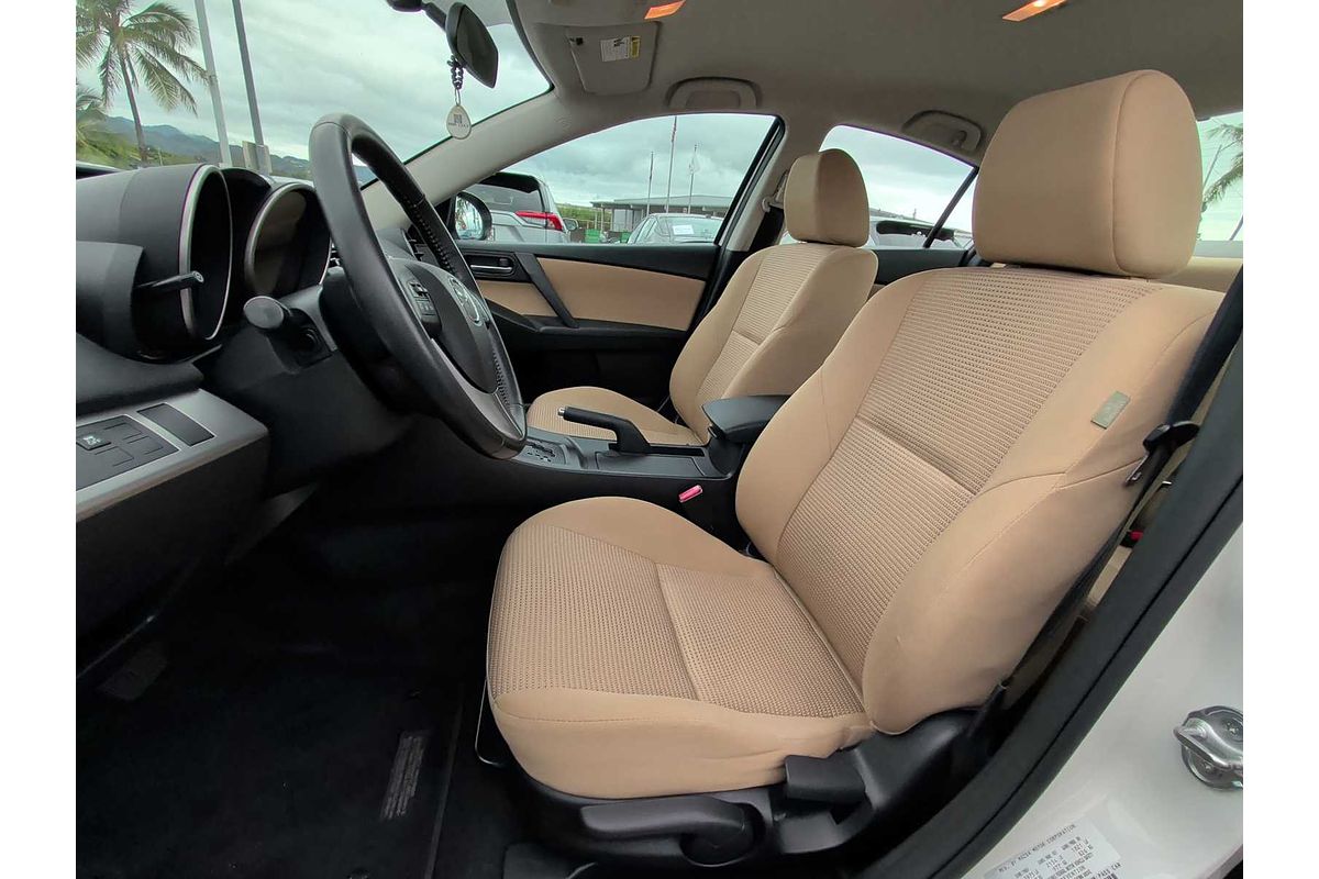 2013 Mazda 3 i Touring