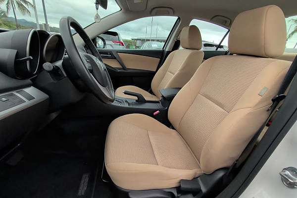 2013 Mazda 3 i Touring