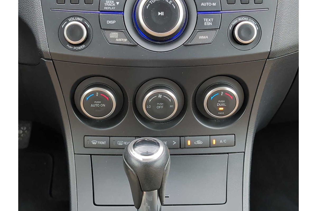 2013 Mazda 3 i Touring