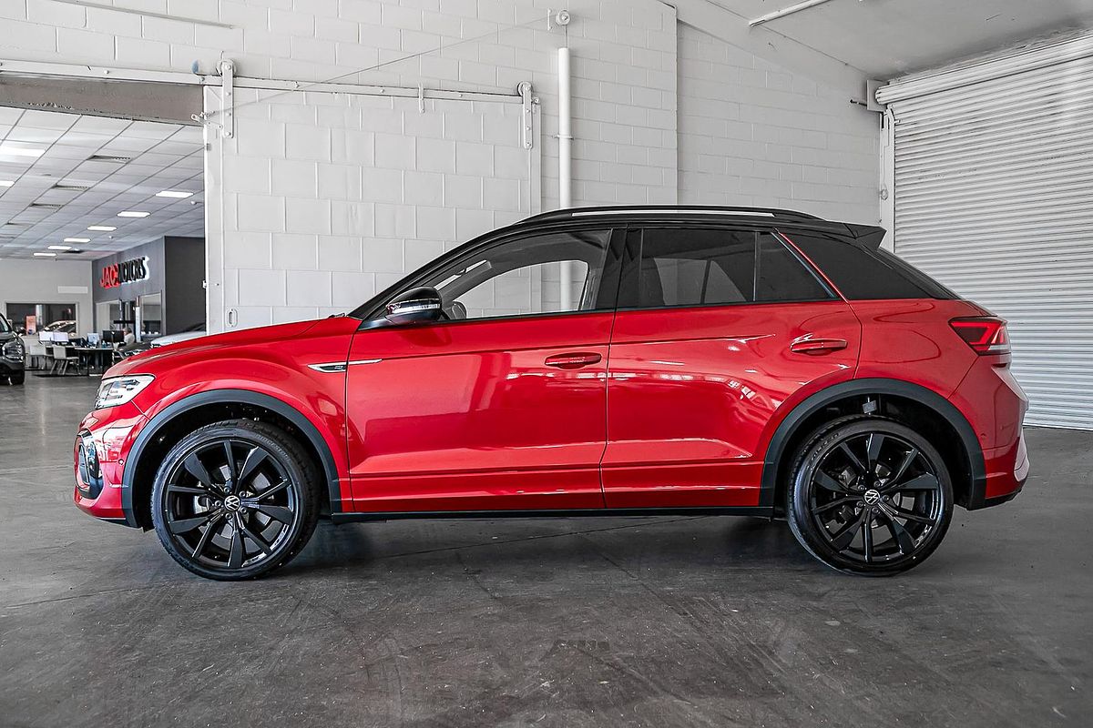 2023 Volkswagen T-Roc 140TSI R-Line D11