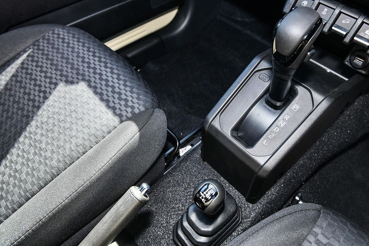 2025 Suzuki Jimny XL JJ