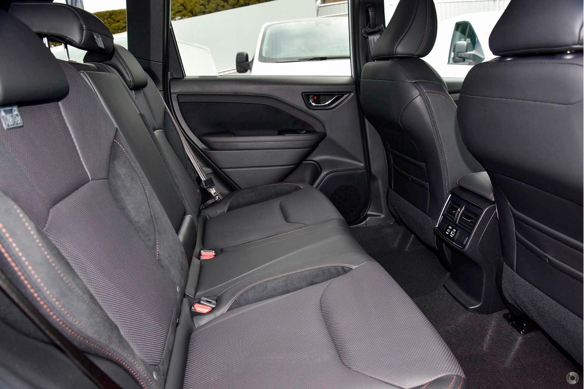 2025 Subaru Forester Hybrid Touring S6