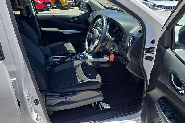 2024 Nissan Navara ST D23 4X4