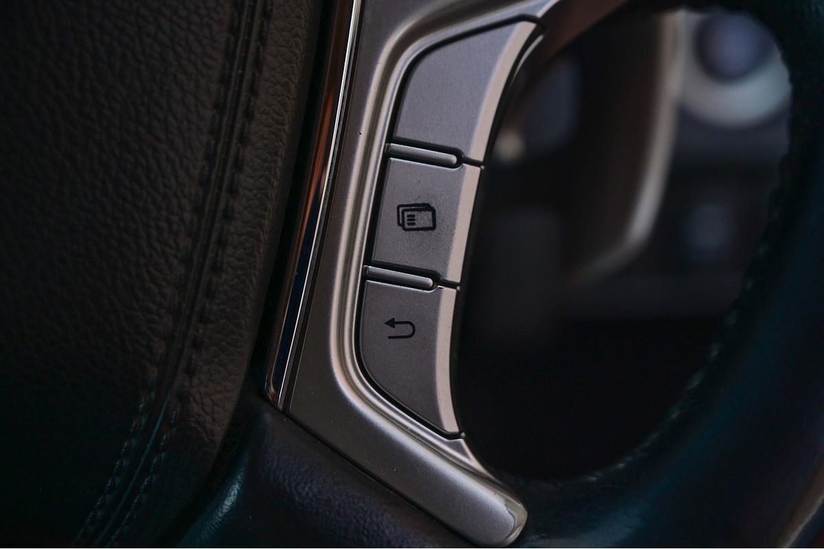 2019 Mitsubishi Triton GLS MR 4X4