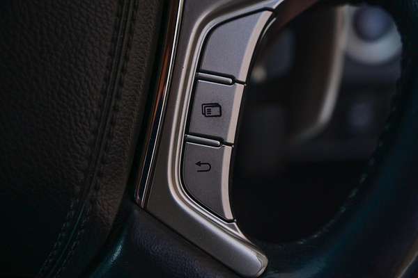 2019 Mitsubishi Triton GLS MR 4X4