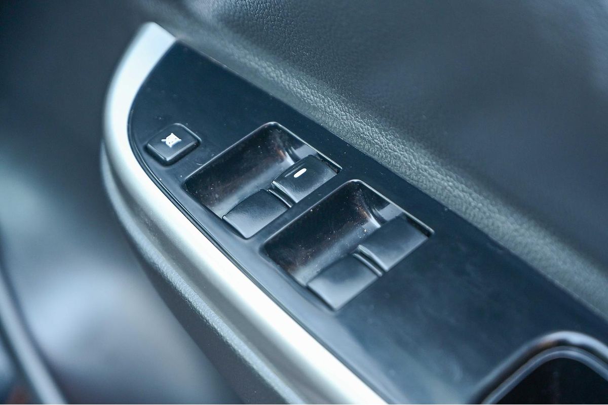 2019 Mitsubishi Triton GLS MR 4X4