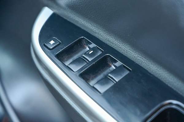 2019 Mitsubishi Triton GLS MR 4X4