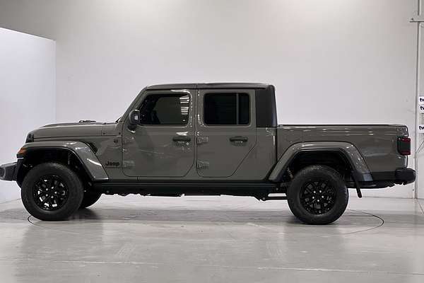 2022 Jeep Gladiator Night Eagle JT All Wheel Drive