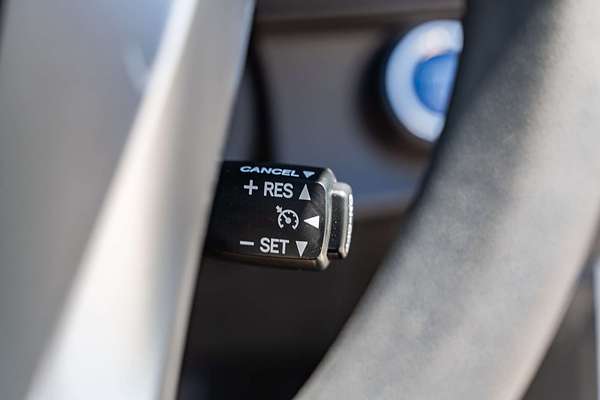 2015 Toyota Prius C NHP10R