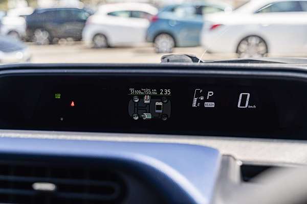 2015 Toyota Prius C NHP10R