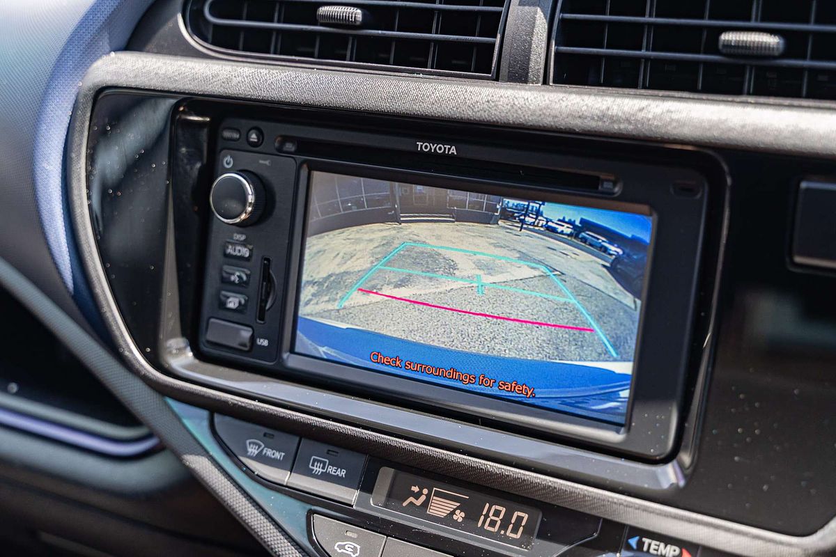 2015 Toyota Prius C NHP10R