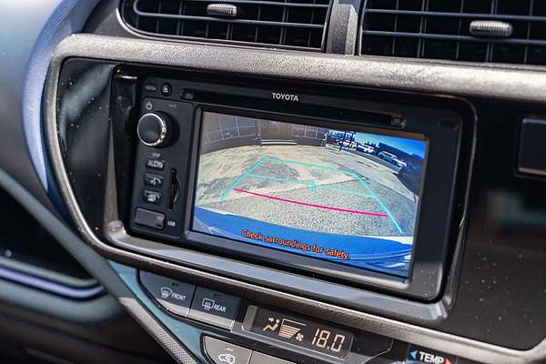 2015 Toyota Prius C NHP10R