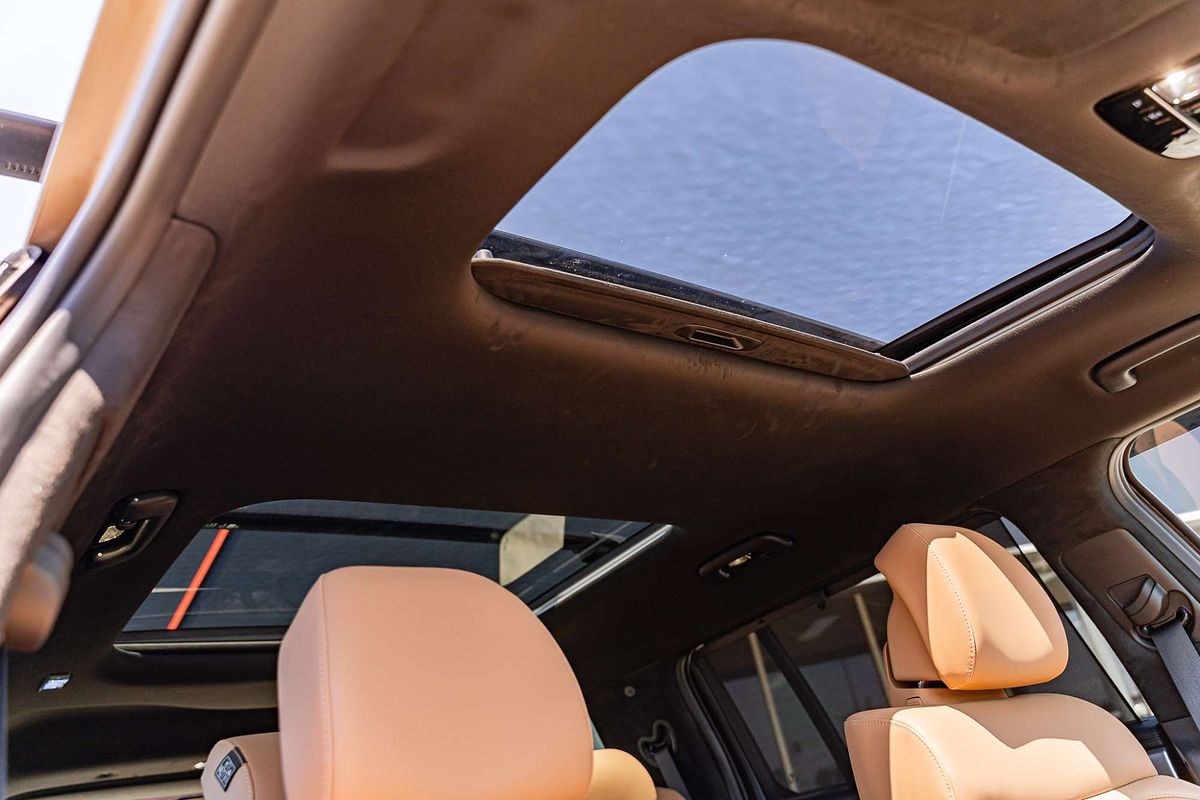 2024 Hyundai Santa Fe Hybrid Calligraphy MX5.V1