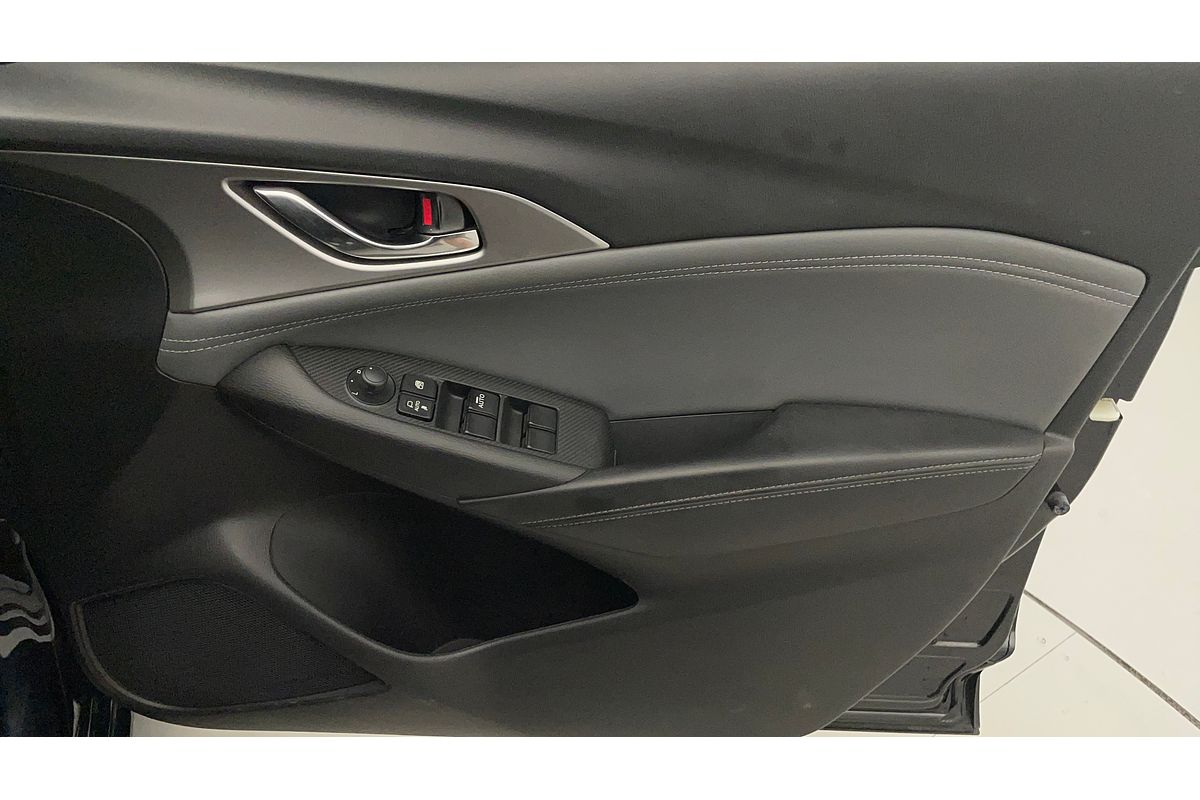 2022 Mazda CX-3 sTouring DK