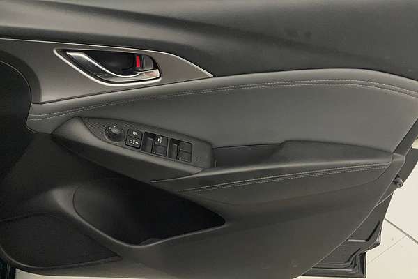 2022 Mazda CX-3 sTouring DK