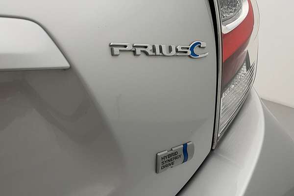 2019 Toyota Prius HYBRID NHP10R MY17