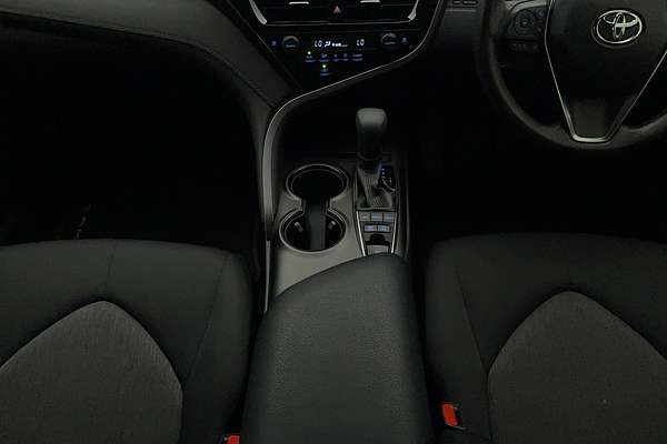 2021 Toyota Camry Ascent AXVH70R