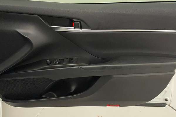 2021 Toyota Camry Ascent AXVH70R