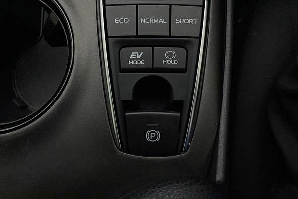 2021 Toyota Camry Ascent AXVH70R