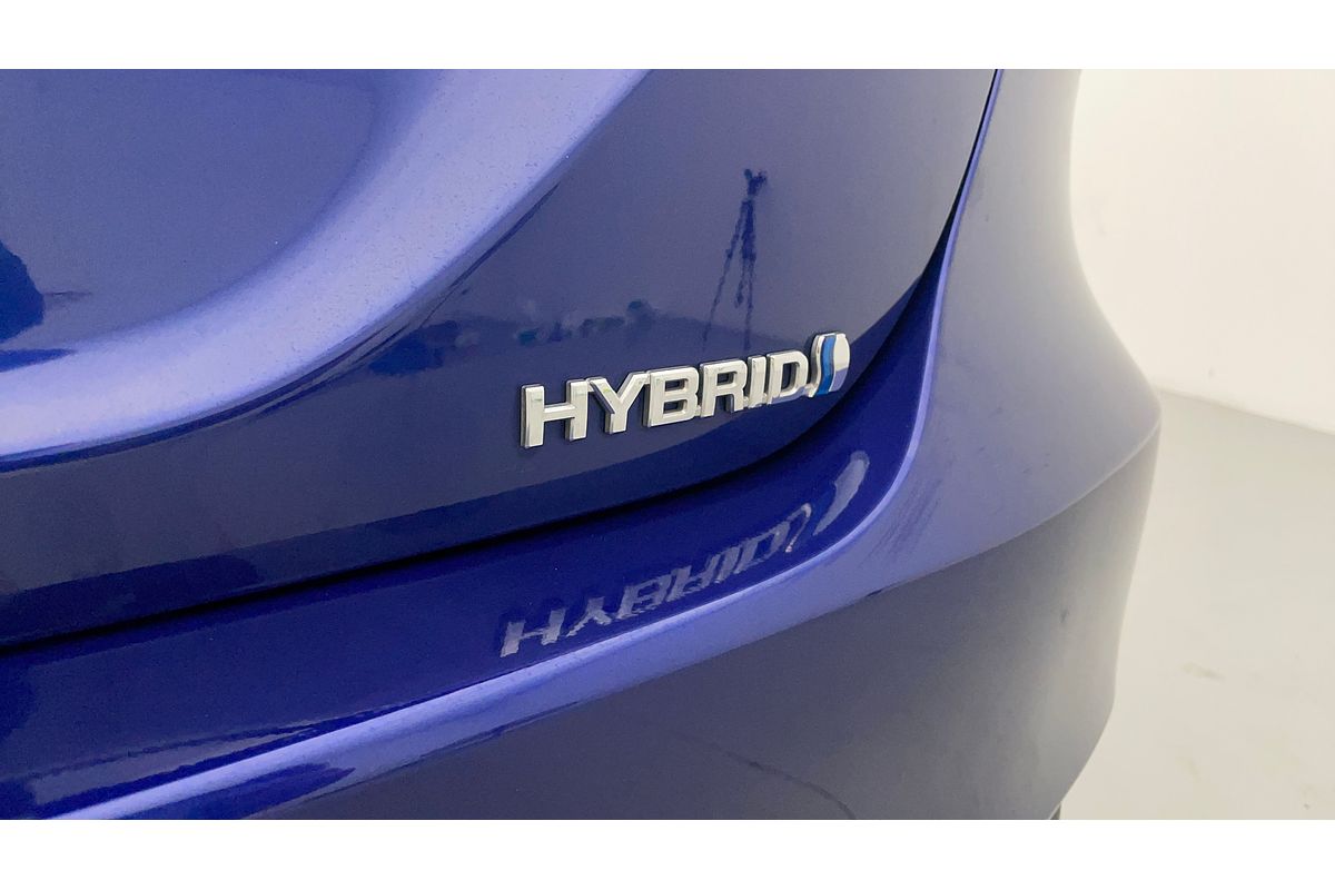 2020 Toyota Camry Ascent AXVH71R