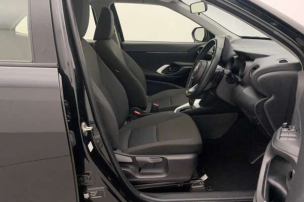 2023 Toyota YARIS CROSS GX MXPB10R