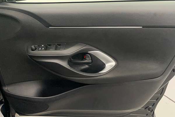 2023 Toyota YARIS CROSS GX MXPB10R