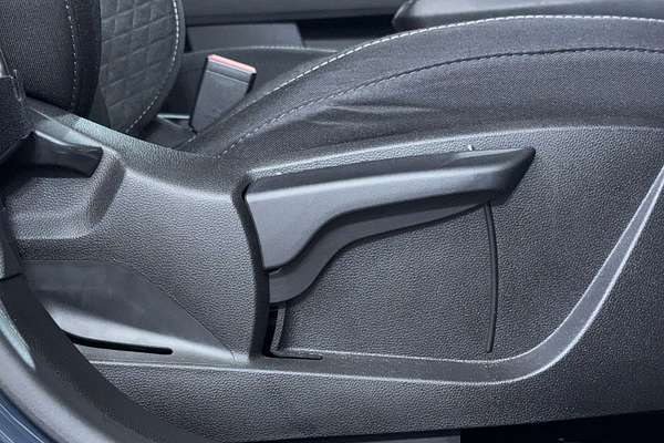 2022 Renault Captur Intens XJB