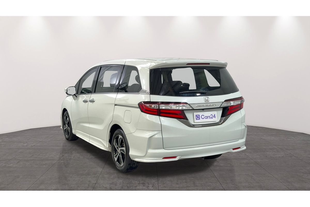 2015 Honda Odyssey VTi-L 5th Gen