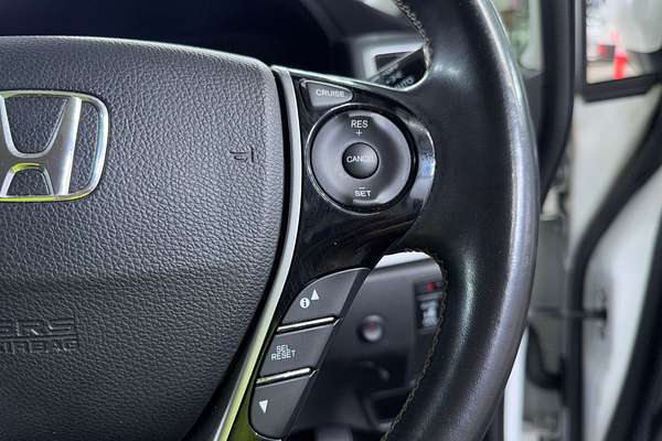 2015 Honda Odyssey VTi-L 5th Gen